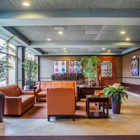 אוסווגו Clarion Hotel & Suites Riverfront מראה חיצוני תמונה