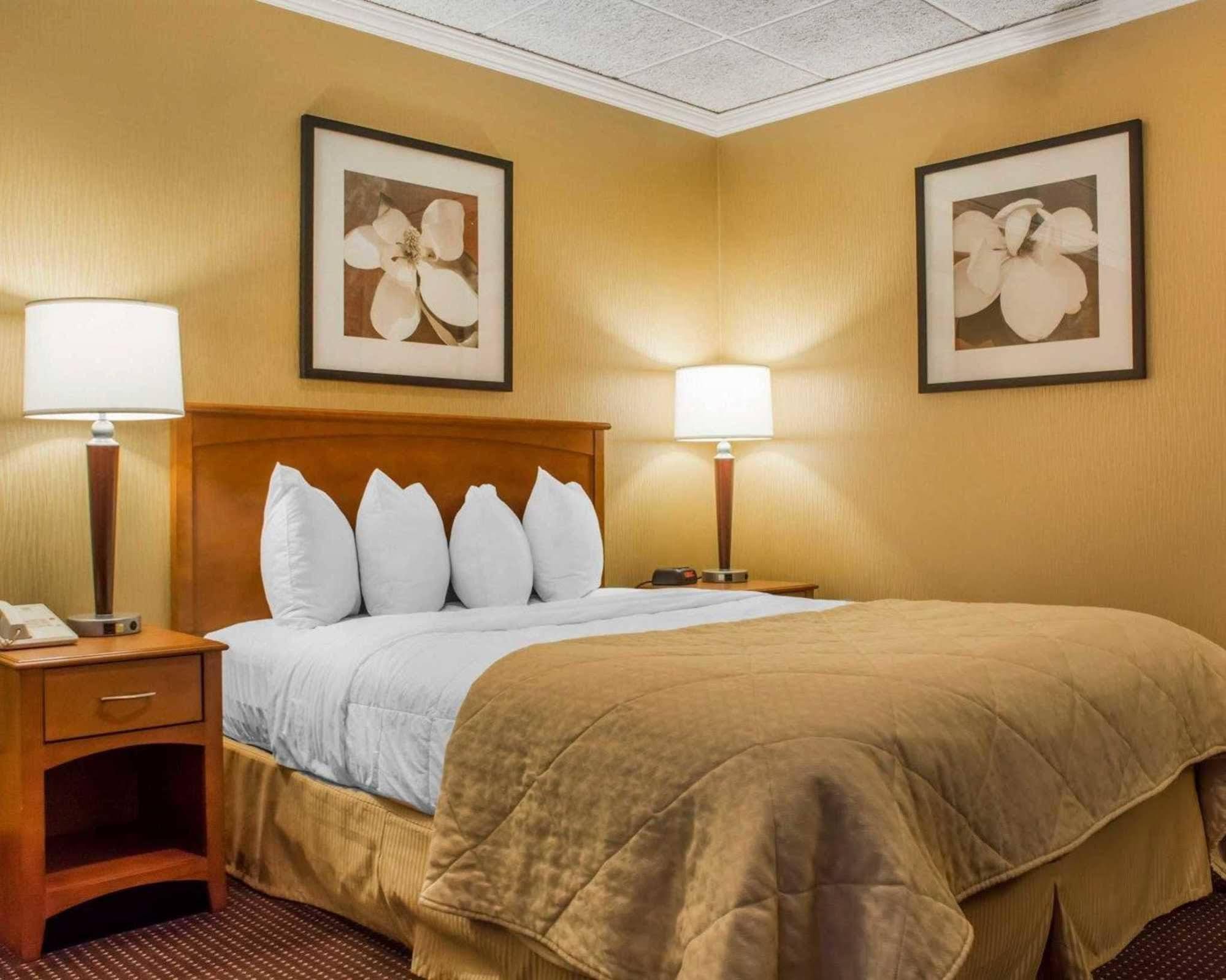 אוסווגו Clarion Hotel & Suites Riverfront מראה חיצוני תמונה