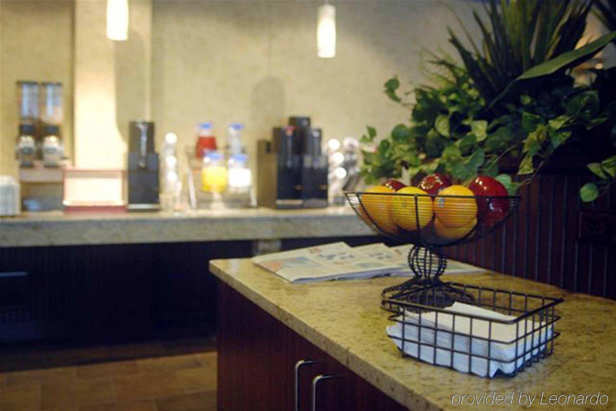 אוסווגו Clarion Hotel & Suites Riverfront מראה חיצוני תמונה